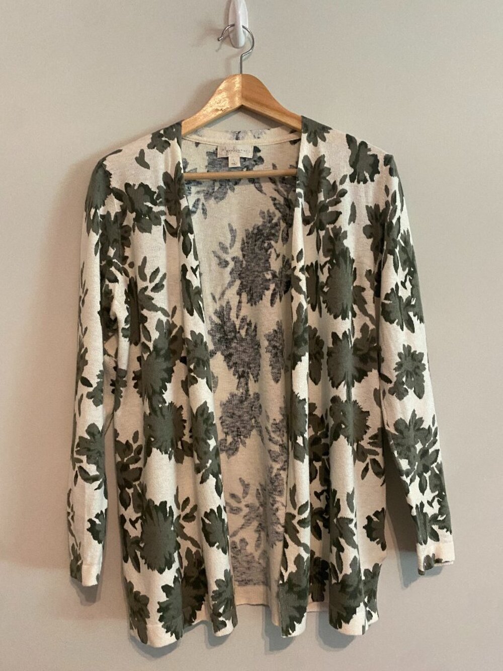 Magnolia Grace Floral Cardigan, Size L, Cream/Green